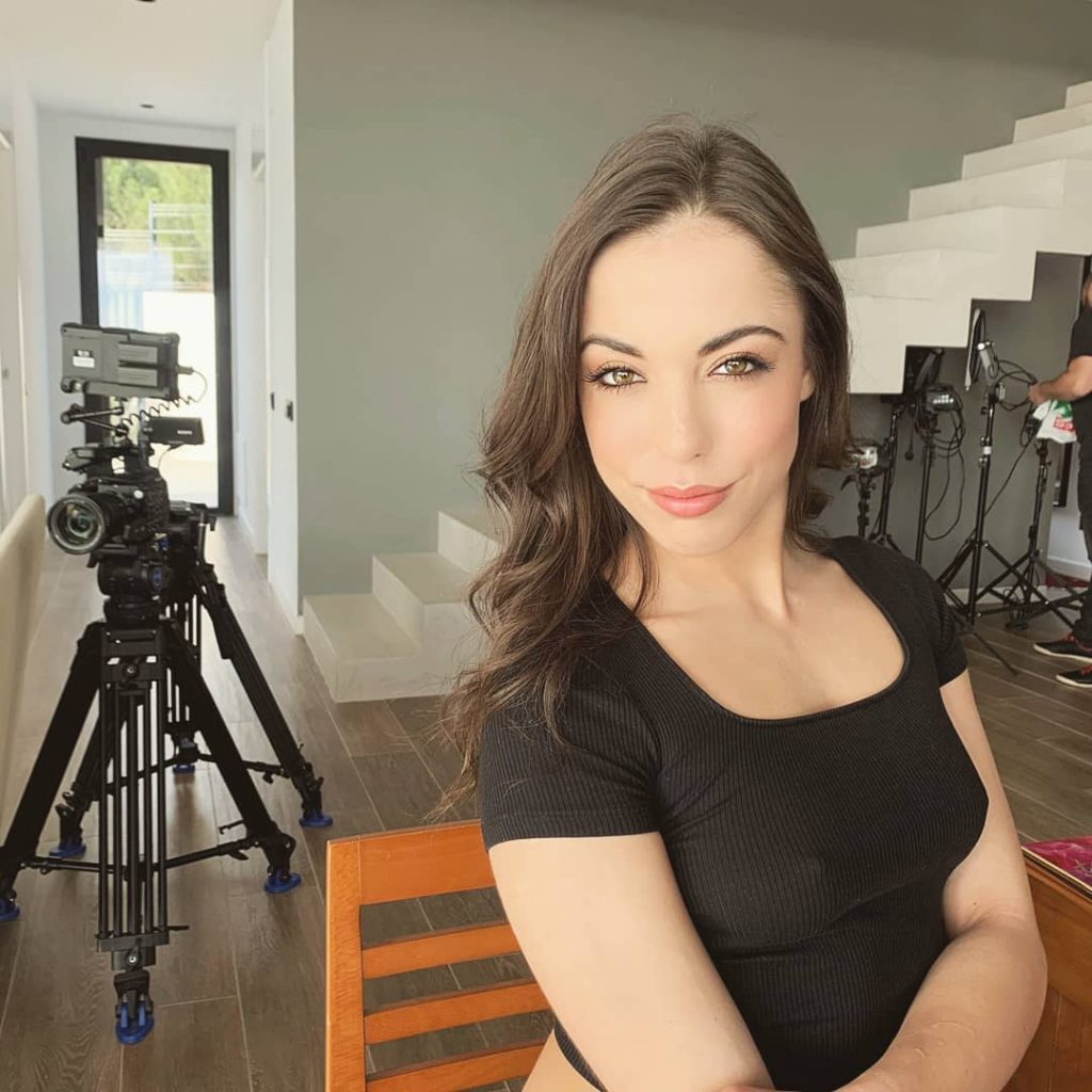 Anastasia Brokelyn Porn annie wersching nude holly hendrix anal bbc
