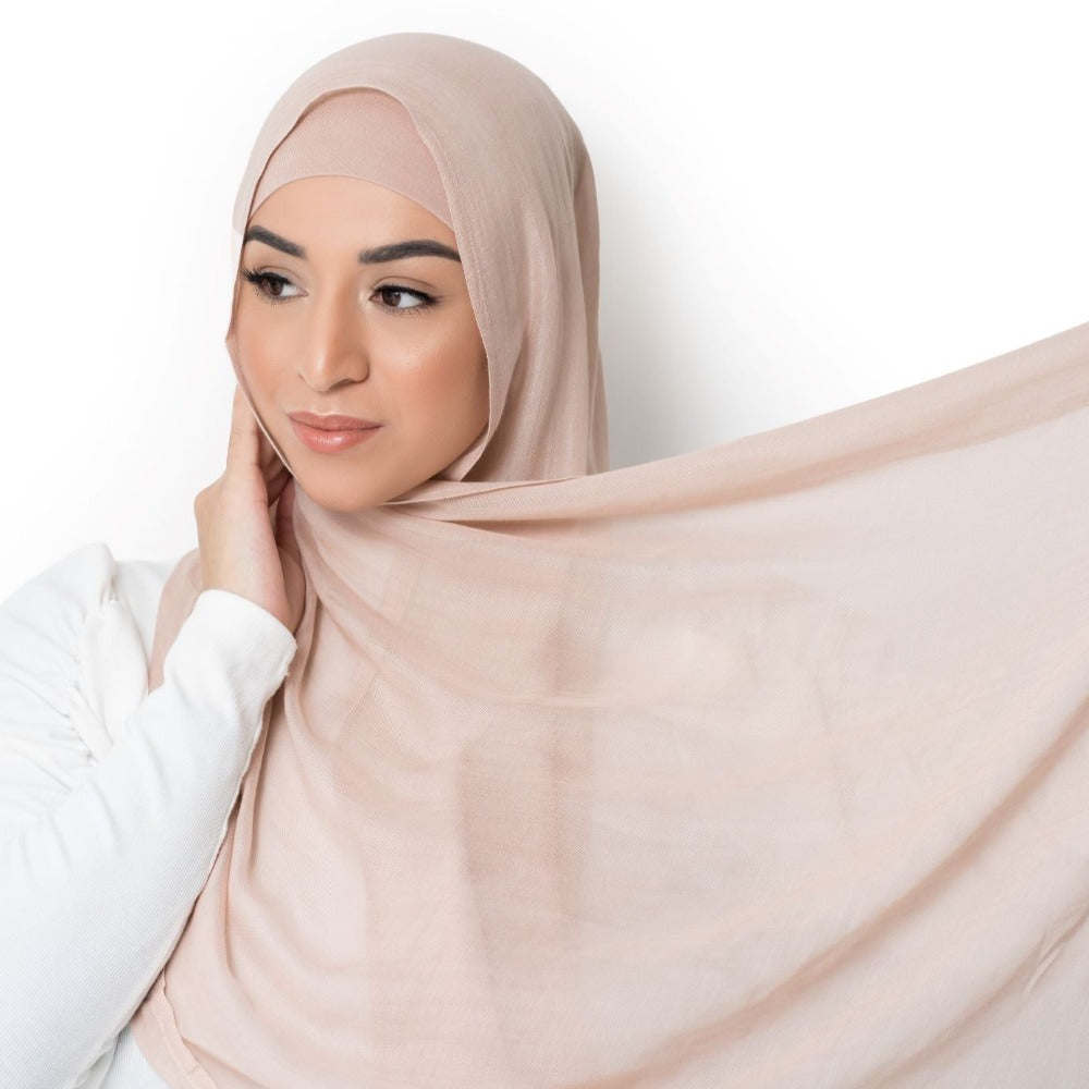 alan van der walt recommends naked hijab women anton rudy add naked hijab women image